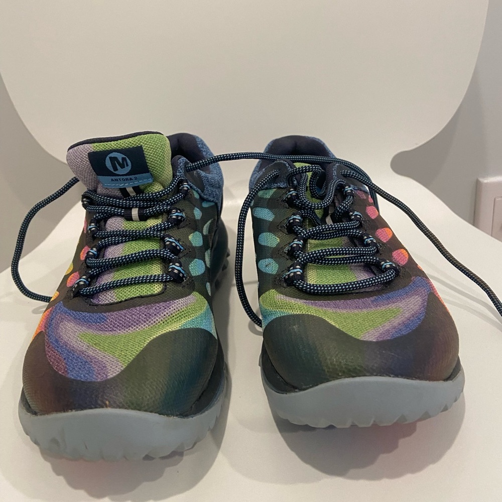 Merrel hiking shoes